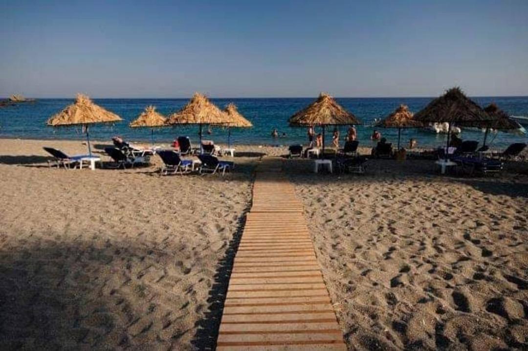 Achlia Beach Apartments 3 Ierápetra Екстериор снимка